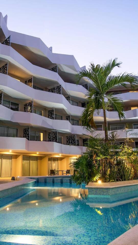 Beautiful 2br Ph, Private Rooftop, Sauna, Gym Apartment