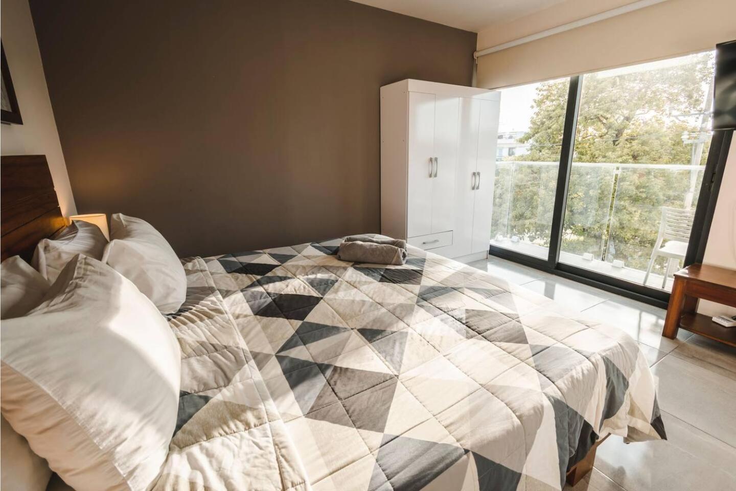 Estudio, Wifi, Tv, Cocina, Gym, Alberca, Seguridad Apartment
