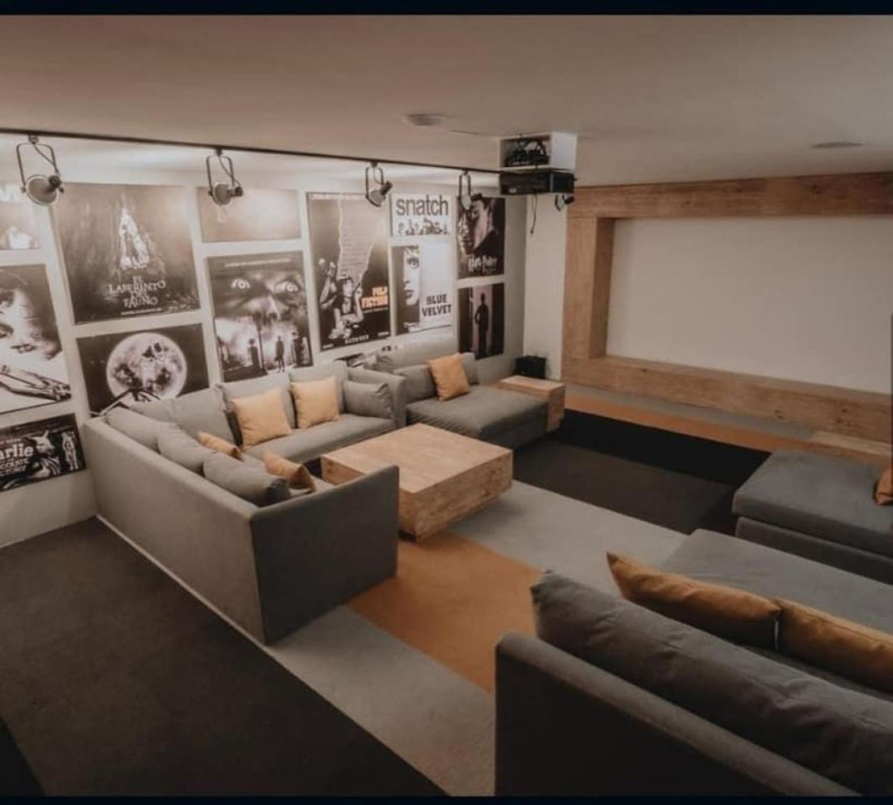 Apartment 2bed 500m From *