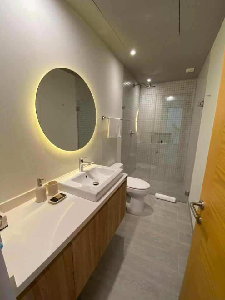Apartment Luxury 1br 1ba Ocean View From Balcony And Rooftop *