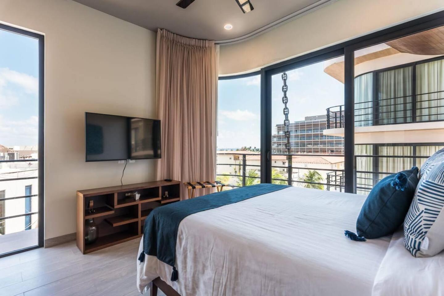 Apartment Luxury 1br 1ba Ocean View From Balcony And Rooftop
