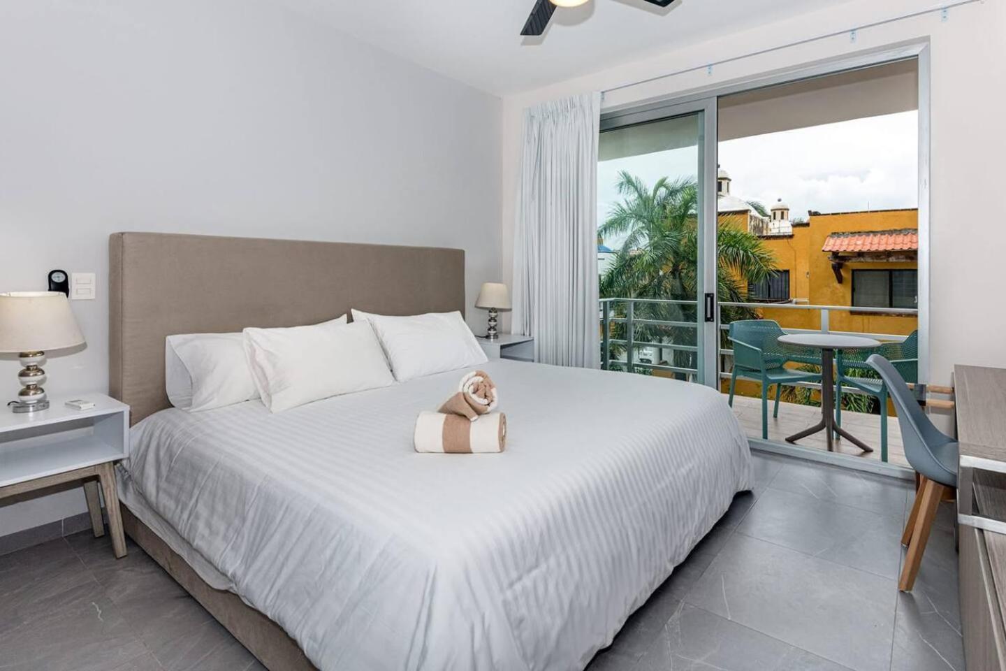 Apartment Luxury Condo, 150mb, 1 Bedroom, Gym, Pool, Sauna *