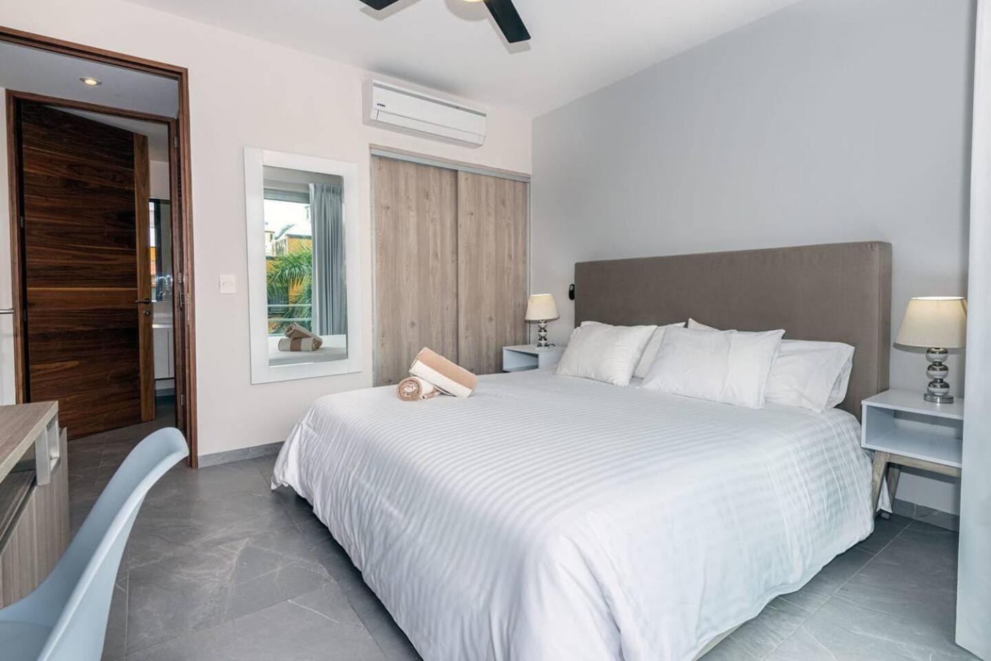 Luxury Condo, 150mb, 1 Bedroom, Gym, Pool, Sauna Playa del Carmen