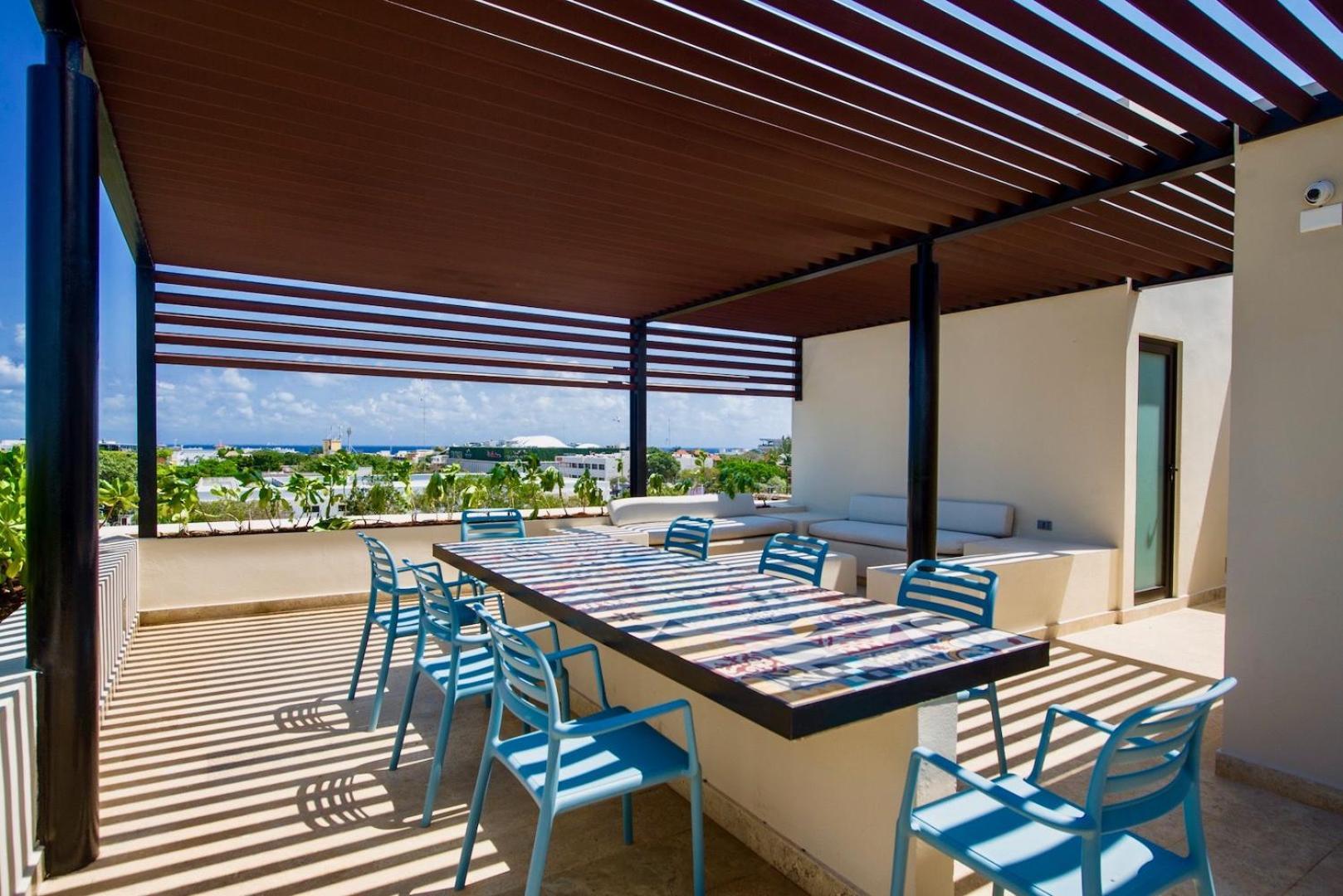 Apartment Beautiful Location, Large Pool And Fast 150mg Wifi