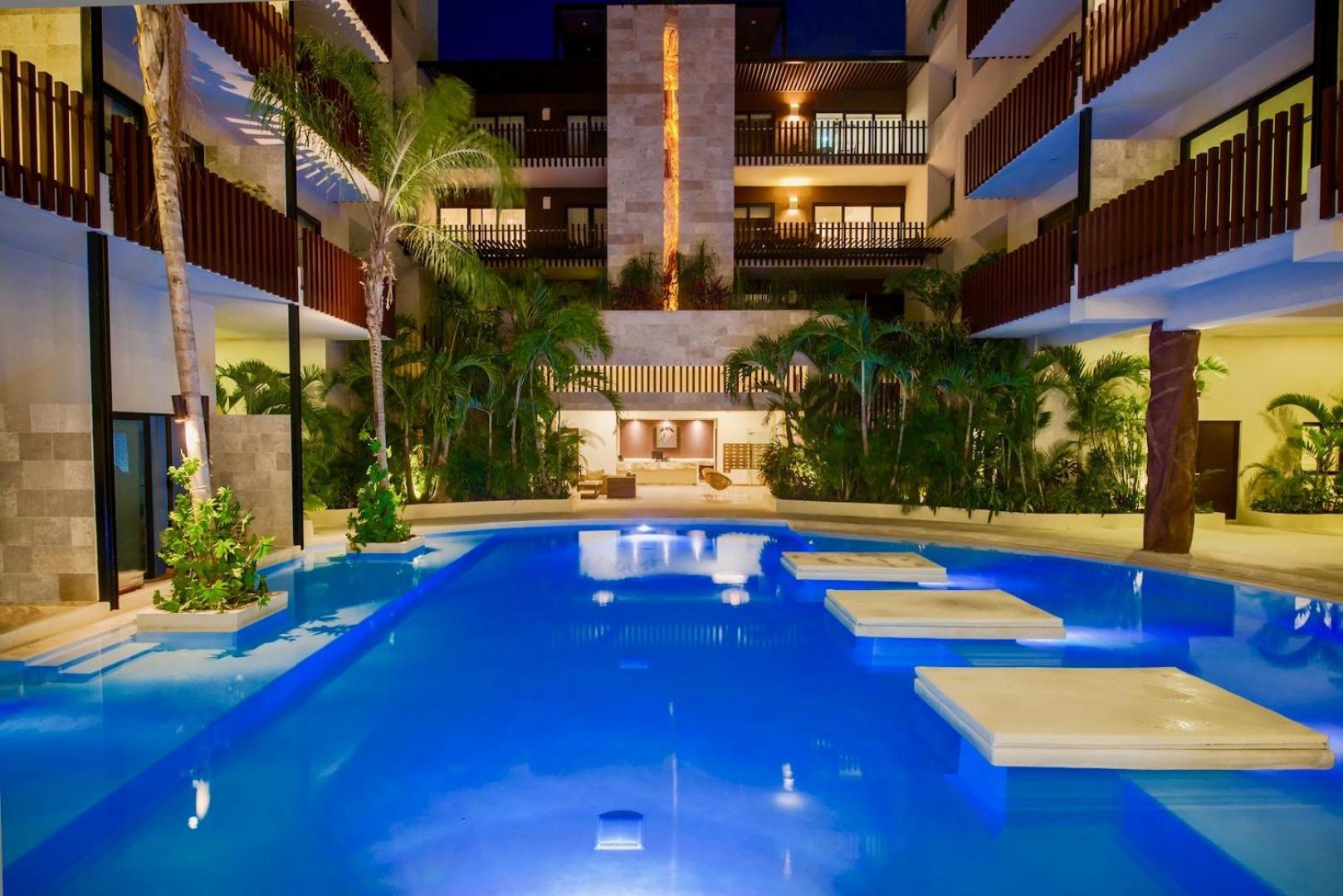 Beautiful Location, Large Pool And Fast 150mg Wifi Playa del Carmen