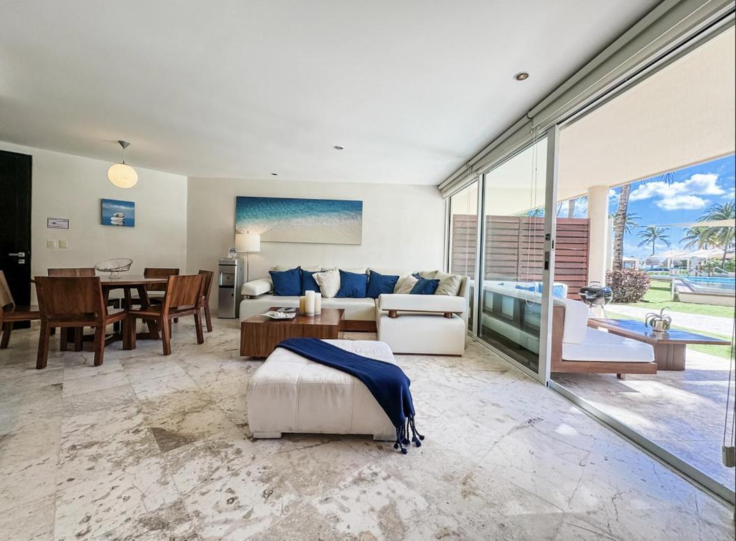 The Elements 2 Bedrooms Beachfront Apartment *