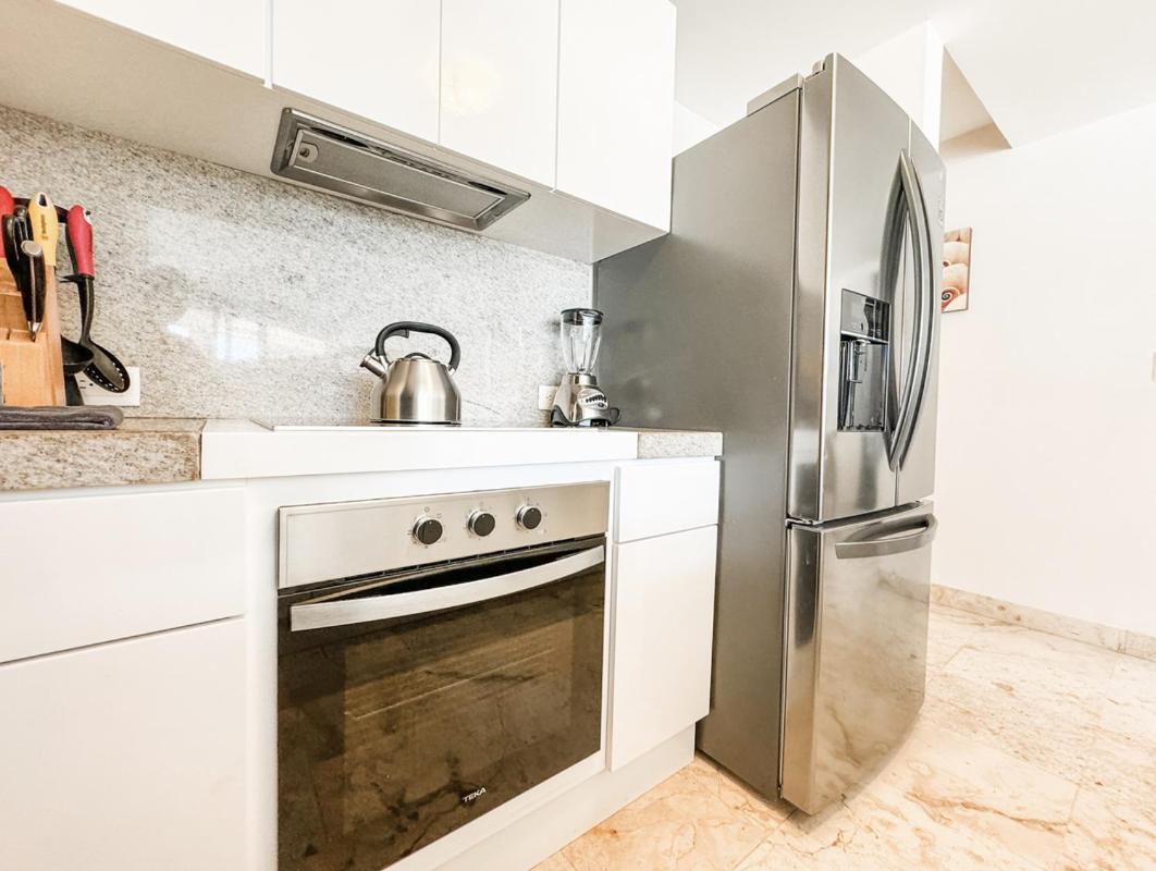 Apartment The Elements 2 Bedrooms Beachfront *