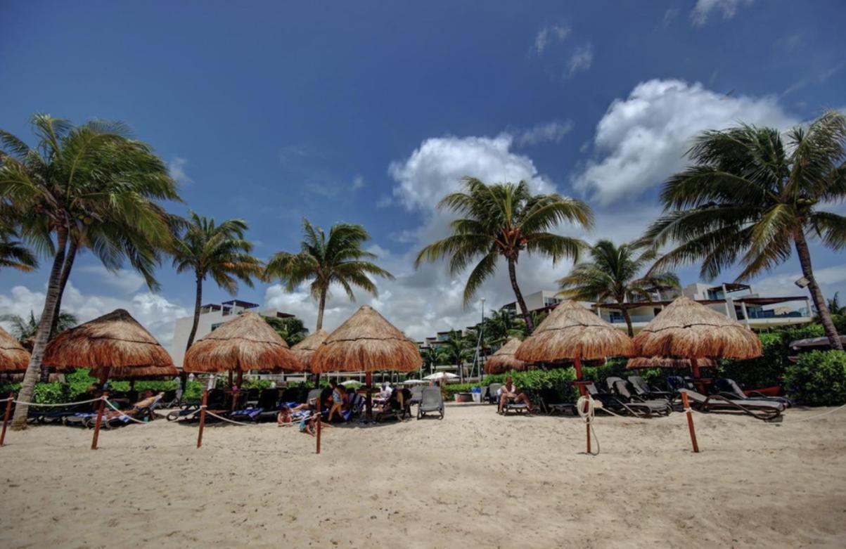 The Elements 2 Bedrooms Beachfront Apartment Playa del Carmen