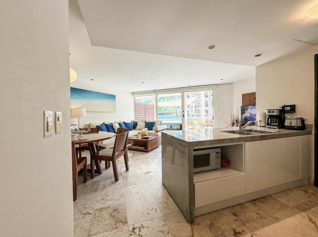 Apartment The Elements 2 Bedrooms Beachfront