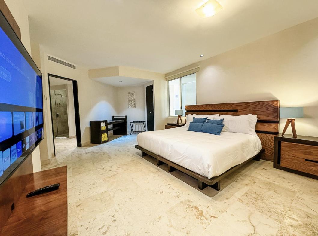 Apartment The Elements 2 Bedrooms Beachfront Playa del Carmen