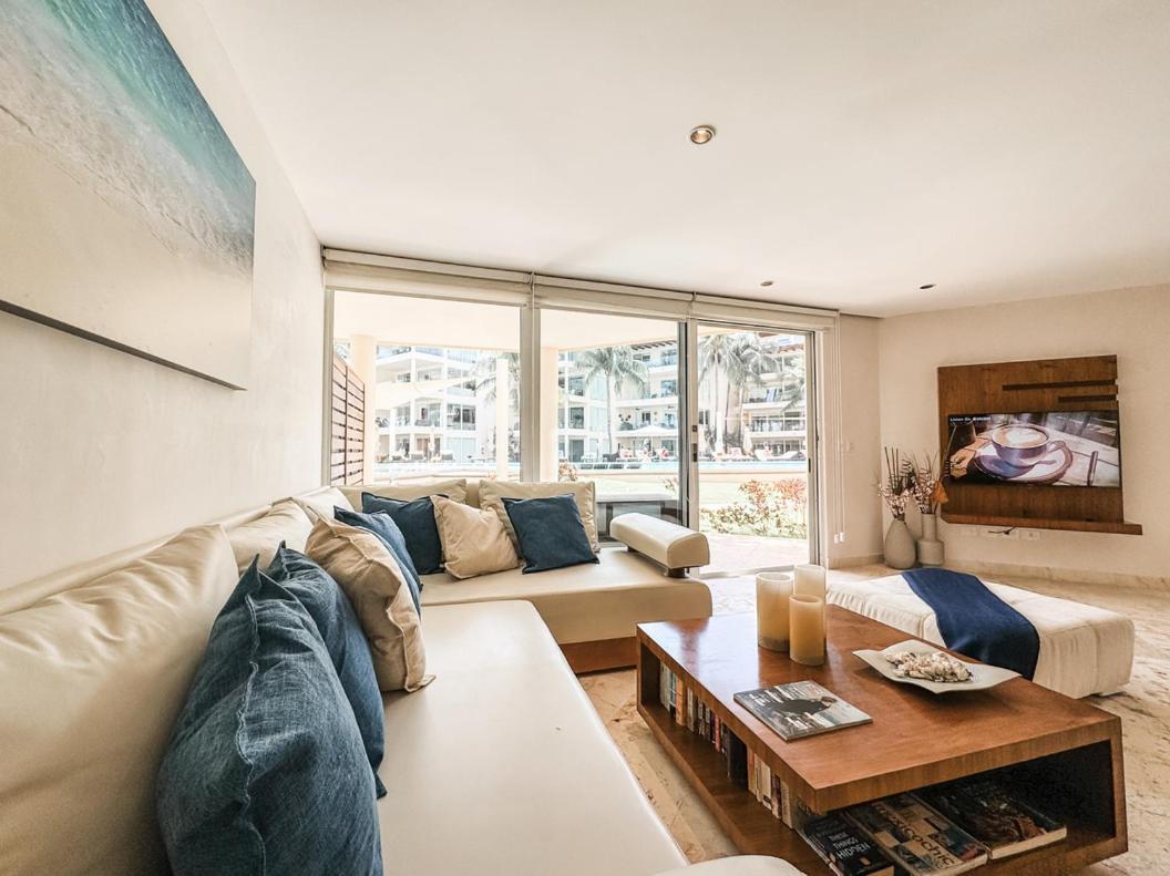 Apartment The Elements 2 Bedrooms Beachfront *