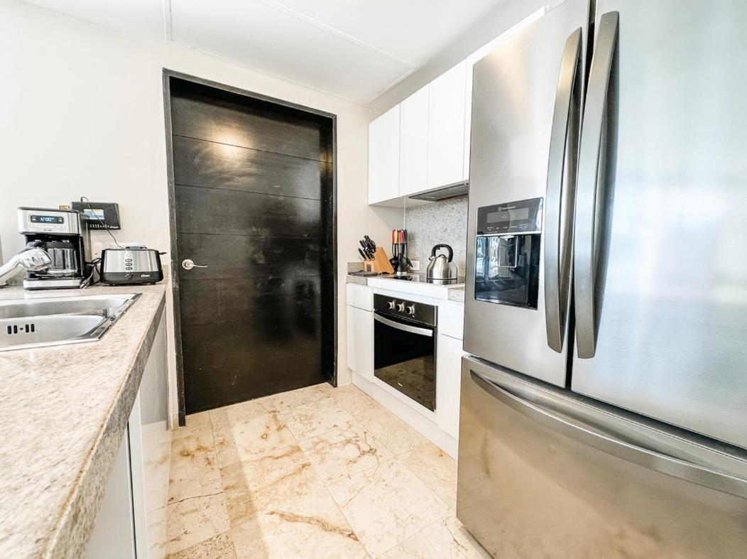 Apartment The Elements 2 Bedrooms Beachfront *