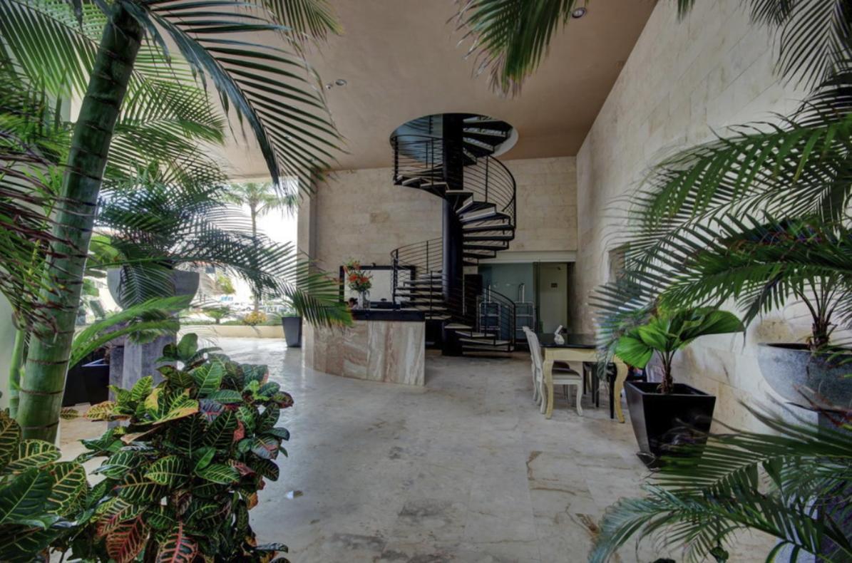 The Elements 2 Bedrooms Beachfront Playa del Carmen