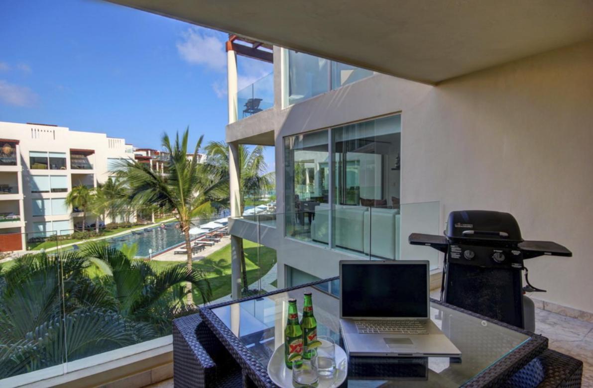 The Elements 2 Bedrooms Beachfront Apartment Playa del Carmen