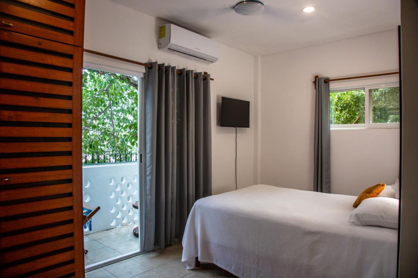 Hotel Yaxche *