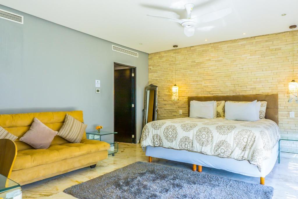 Holiday home Executive Penthouse With Unobstructed Views At The Elements By Bric