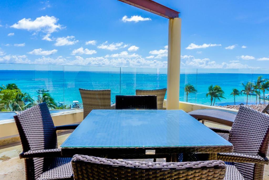 Executive Penthouse With Unobstructed Views At The Elements By Bric * Playa del Carmen