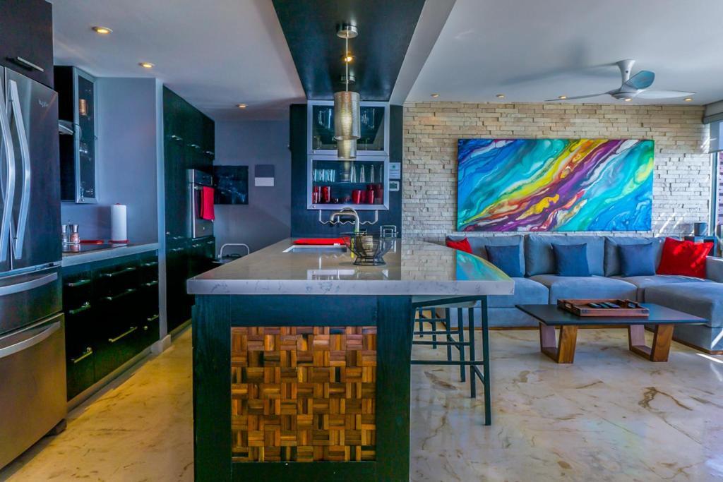 Executive Penthouse With Unobstructed Views At The Elements By Bric Holiday home *
