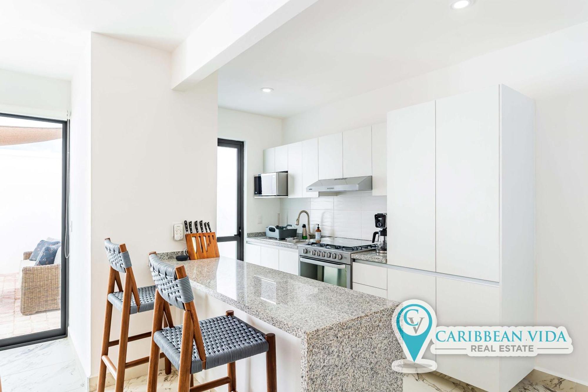 Stylish & Bright Contemporary 3bd I Pool! Holiday home