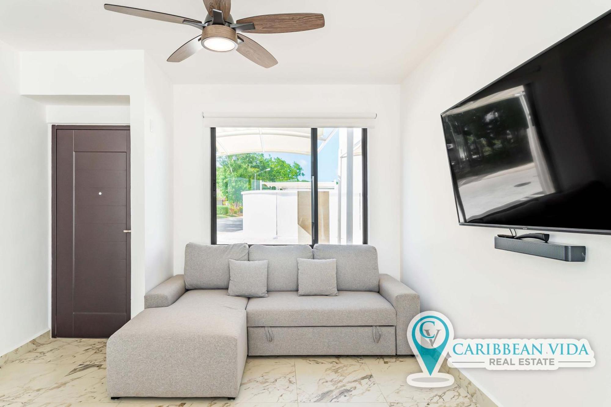 Holiday home Stylish & Bright Contemporary 3bd I Pool!