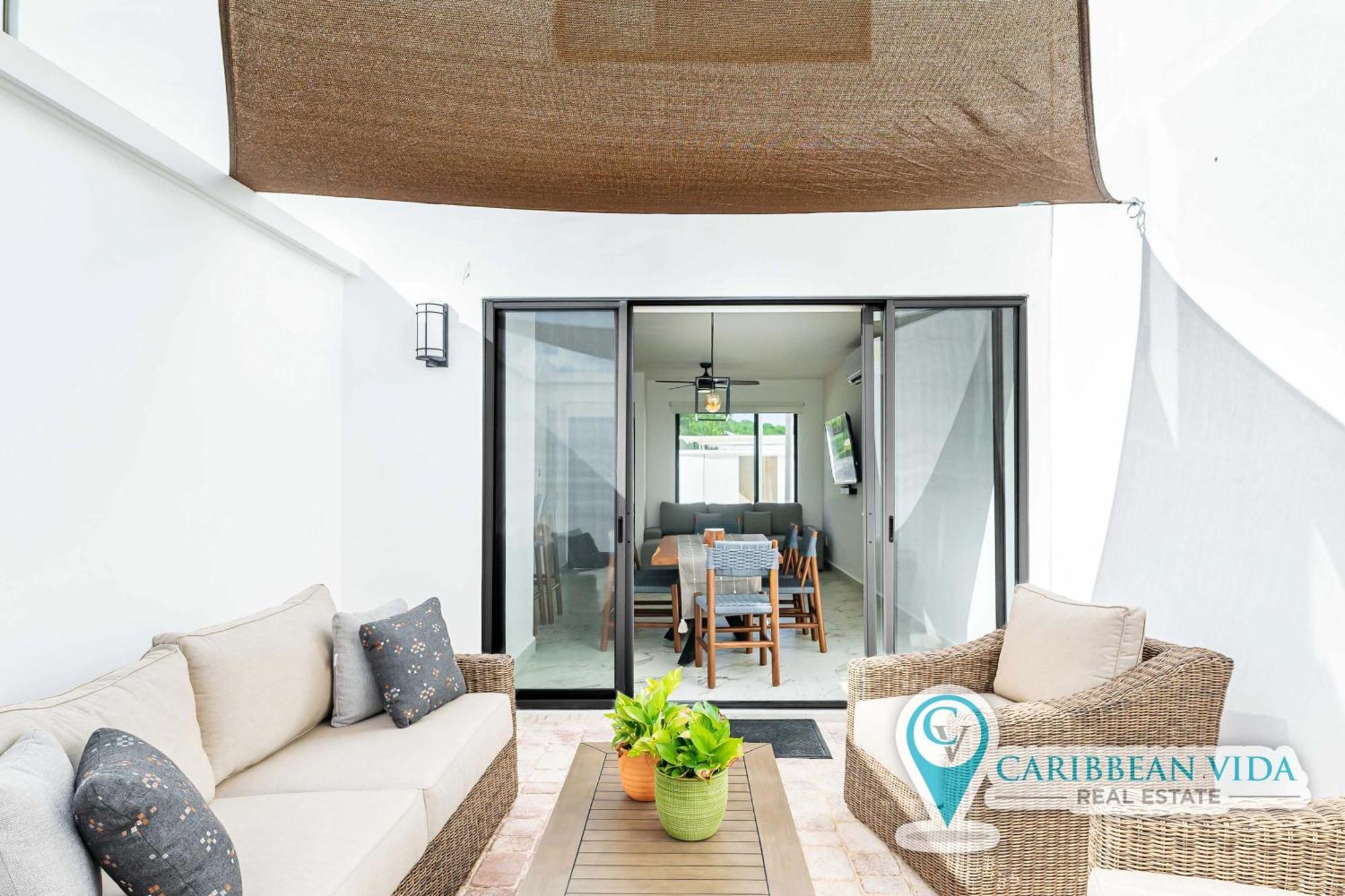 Stylish & Bright Contemporary 3bd I Pool!