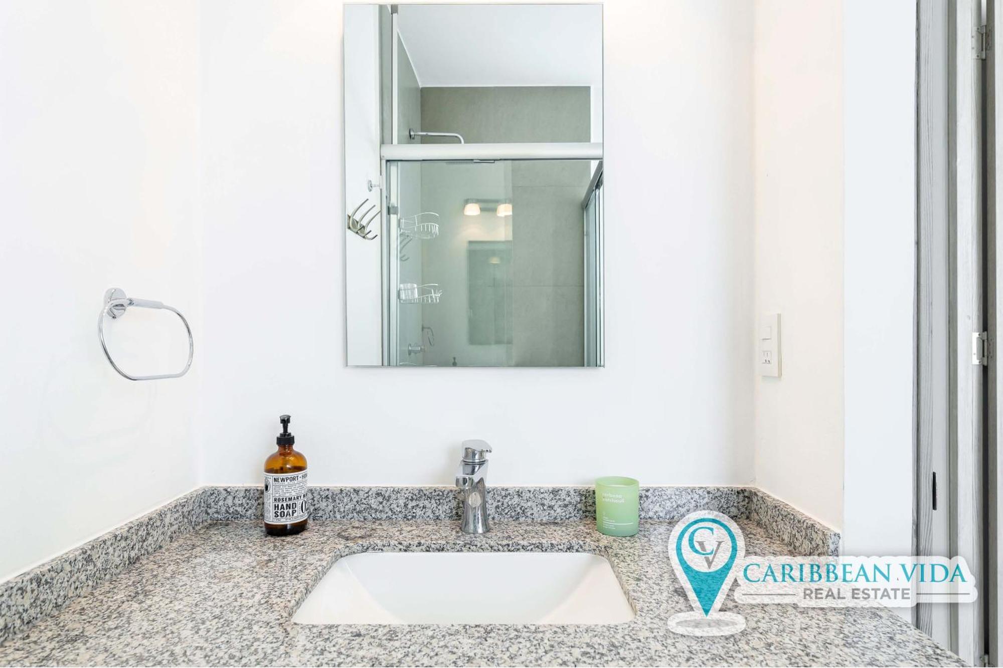 Stylish & Bright Contemporary 3bd I Pool!