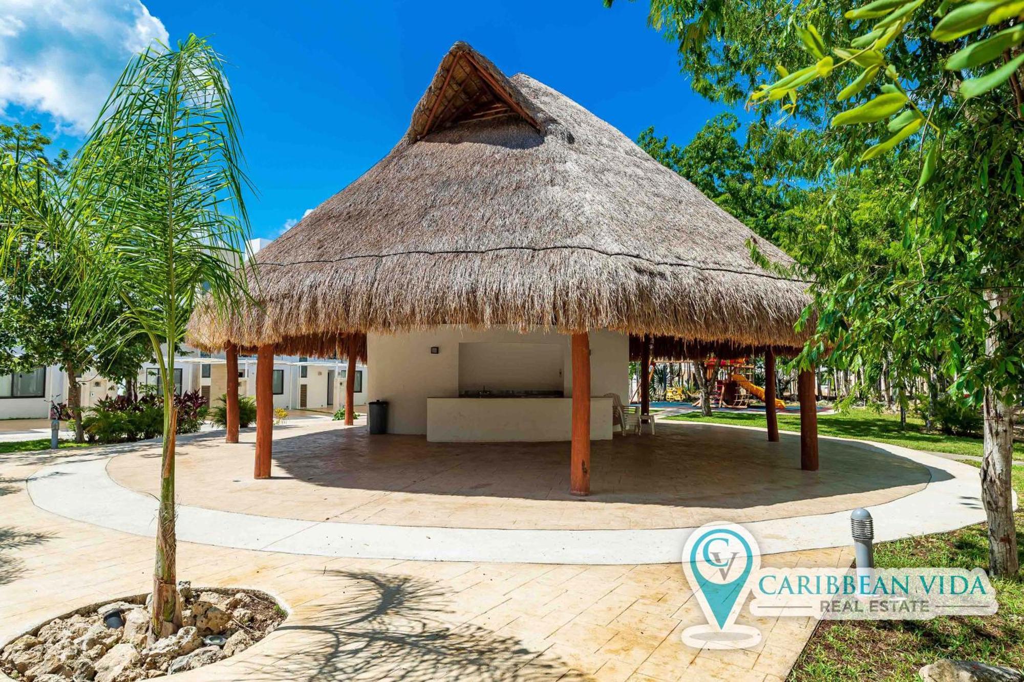 Stylish & Bright Contemporary 3bd I Pool! * Playa del Carmen