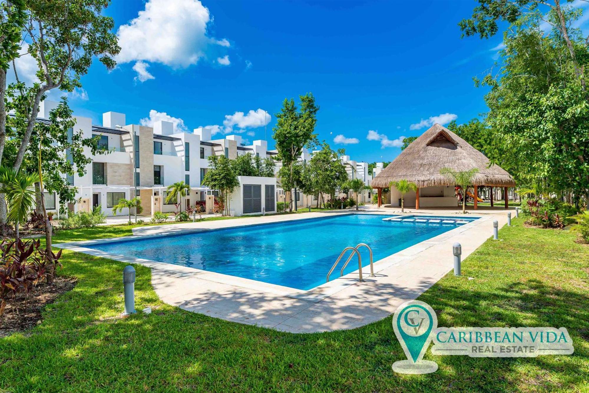 Stylish & Bright Contemporary 3bd I Pool! Playa del Carmen