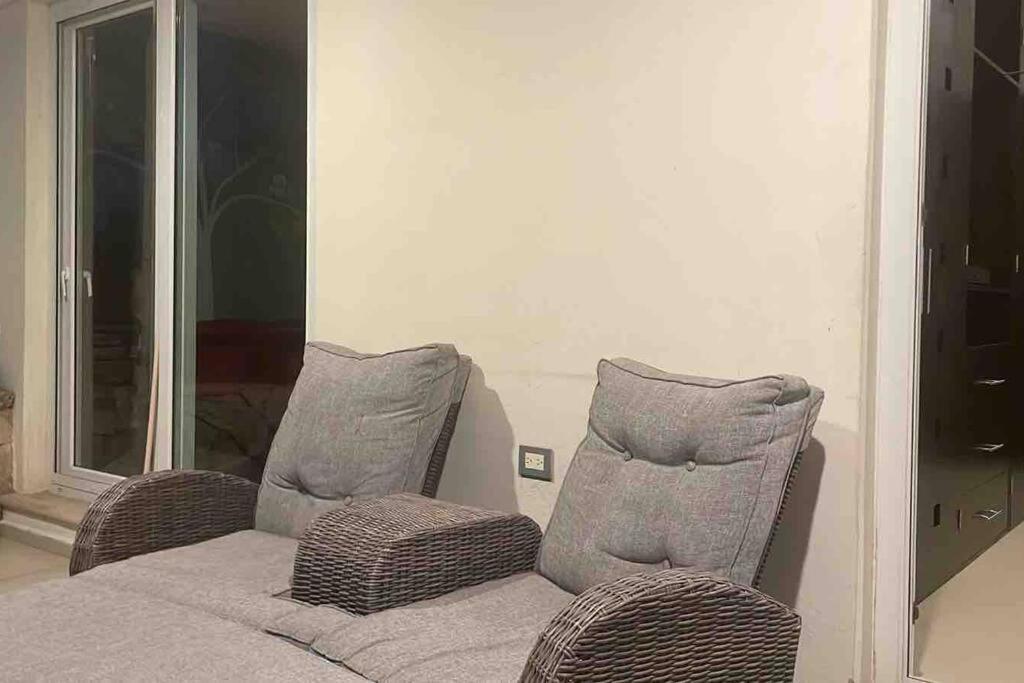 Amalfi Apartment, Spacious & Excellent Location Apartment