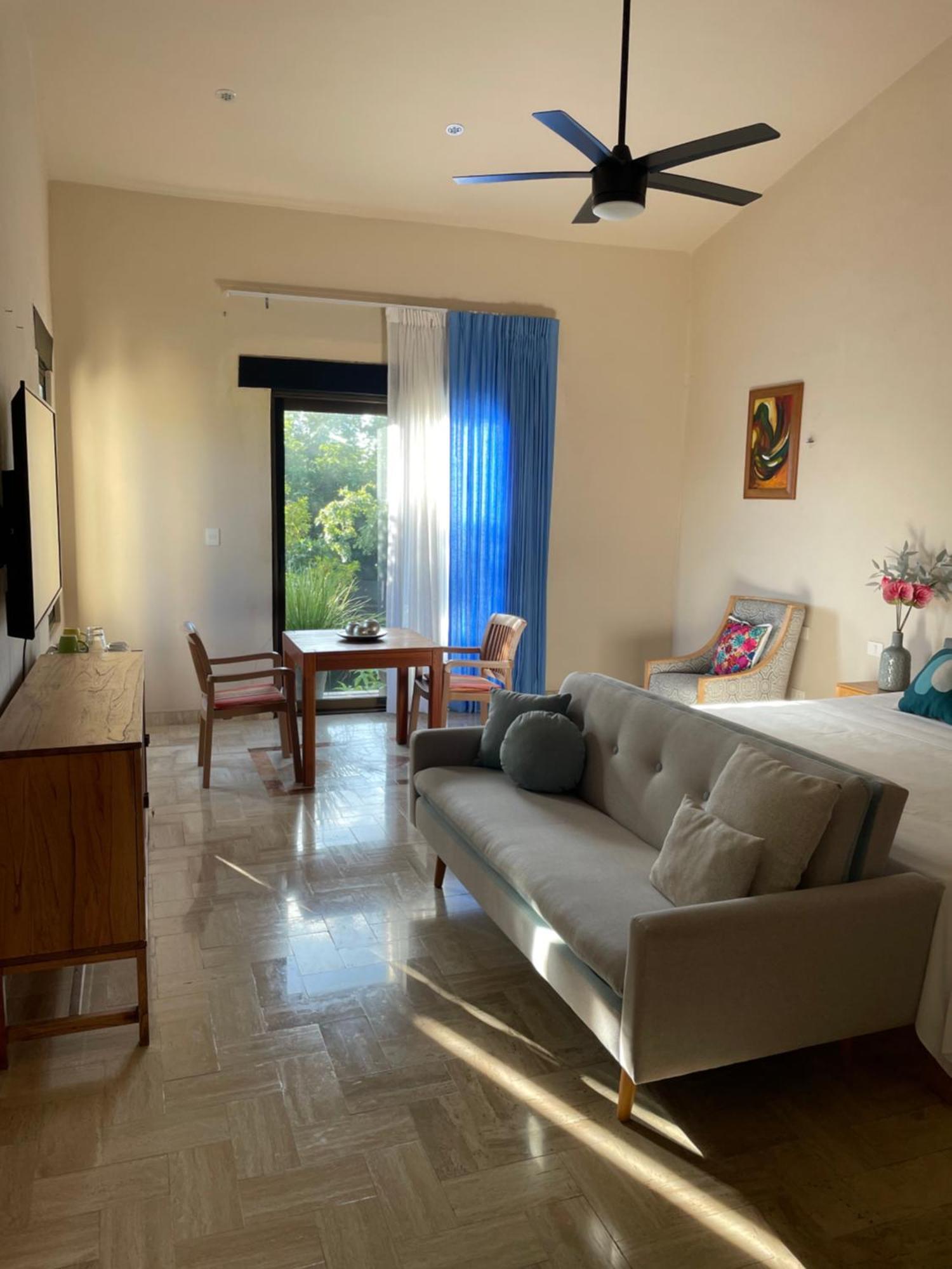 Guest house Real Escondida *