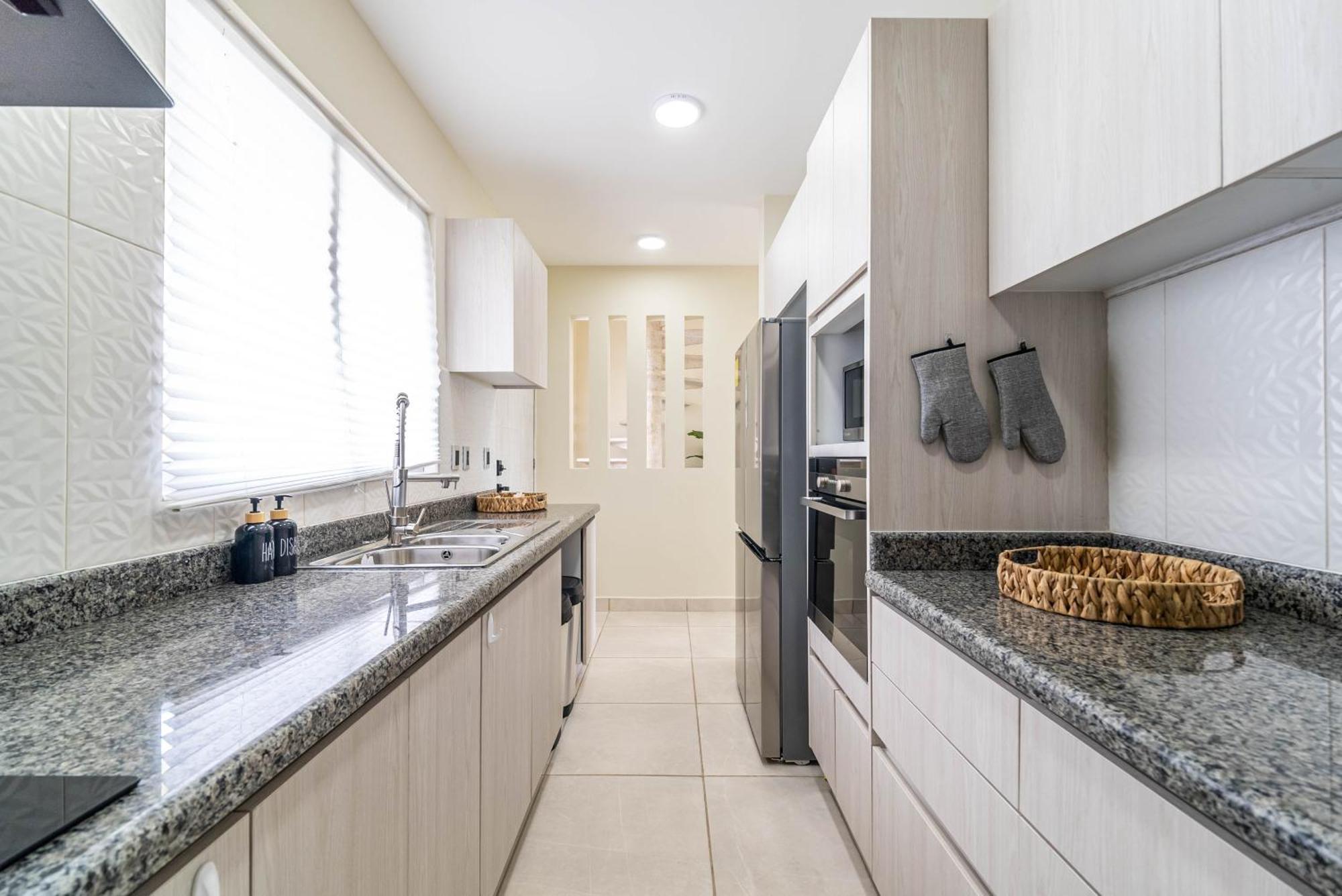 Casa de férias 3 Bd With Balcony, Gym, Rooftop Pool, Hot Tub Playa del Carmen