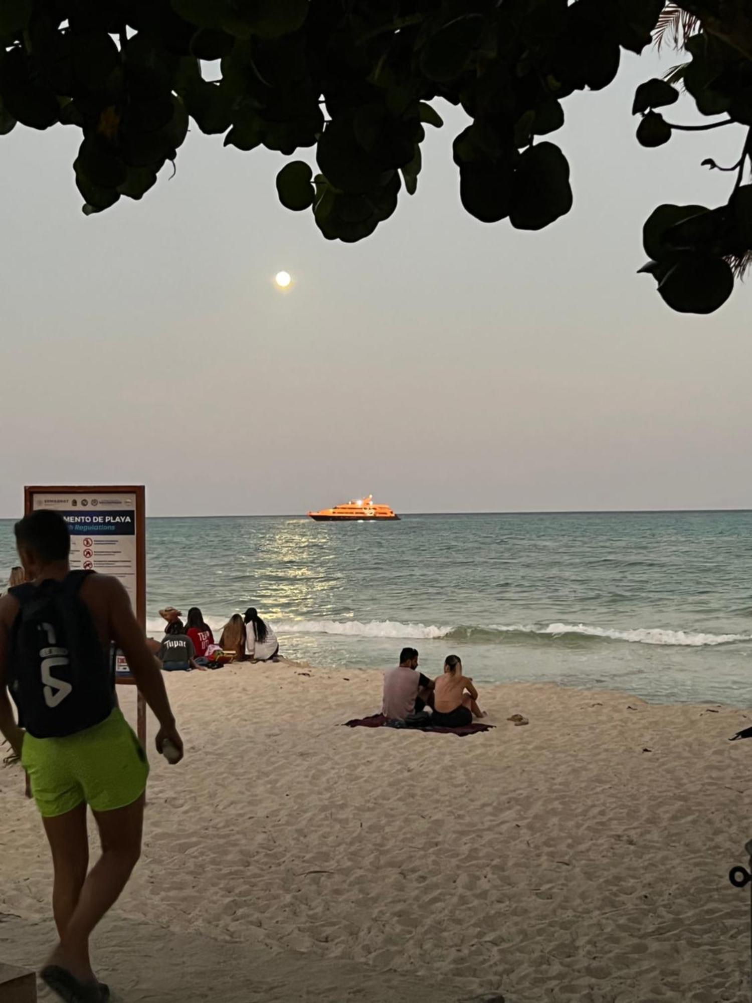 Luxury Beachfront Apartment Playa del Carmen