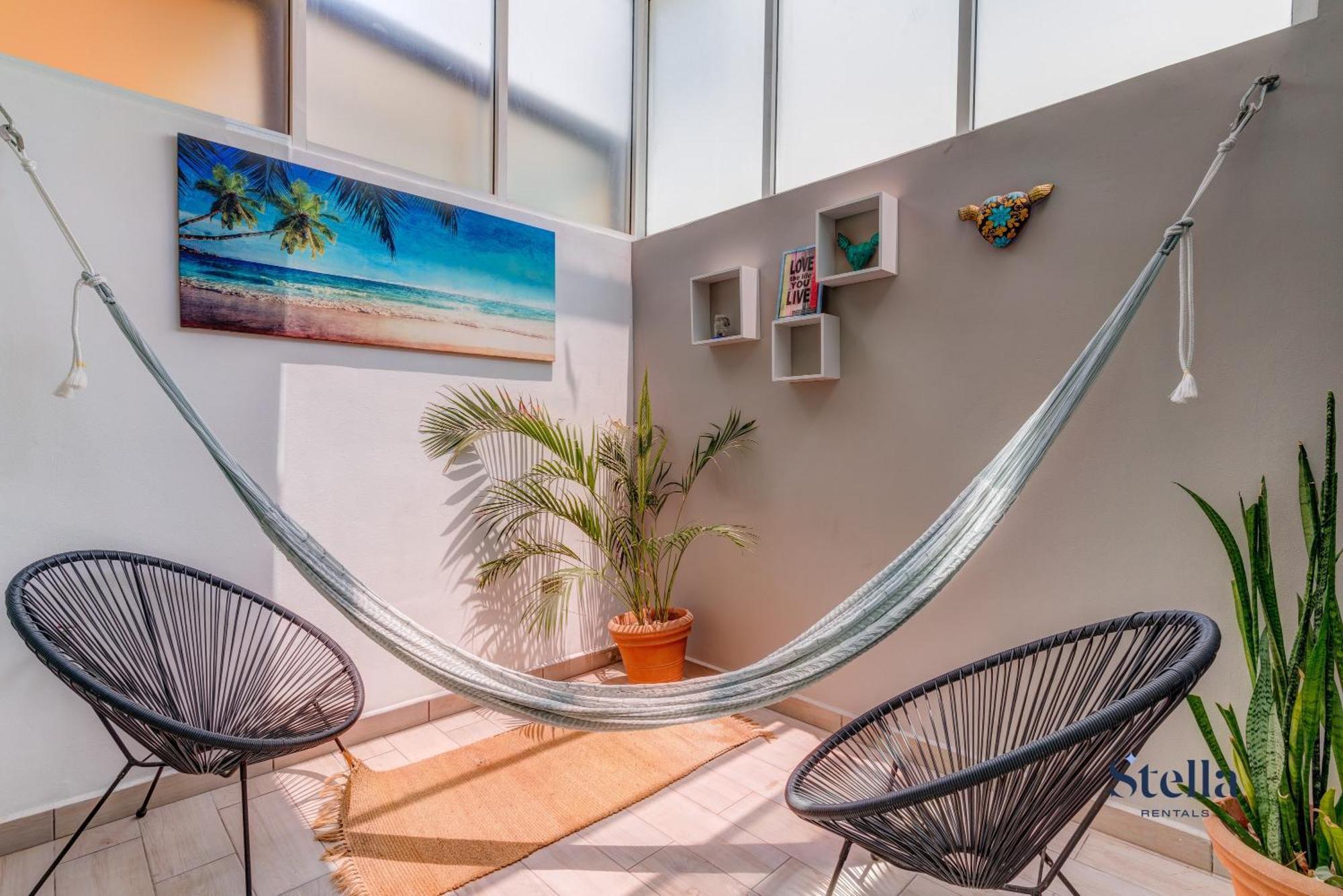 Private Roof With Bbq Shared Pool And Playground Appartement