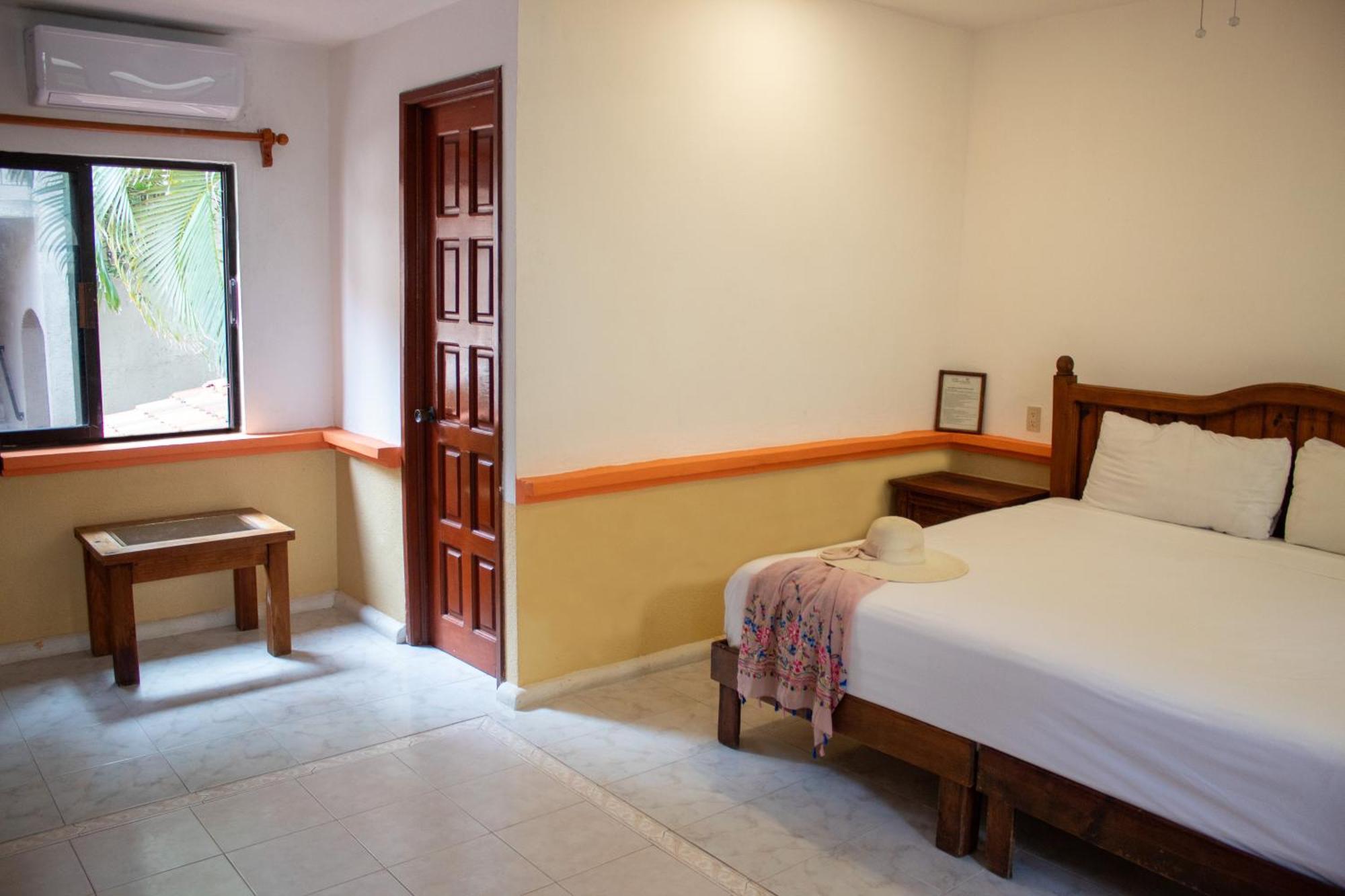 Hotel Vista Caribe 5ta Av A 5 Pasos De La Playa 3*