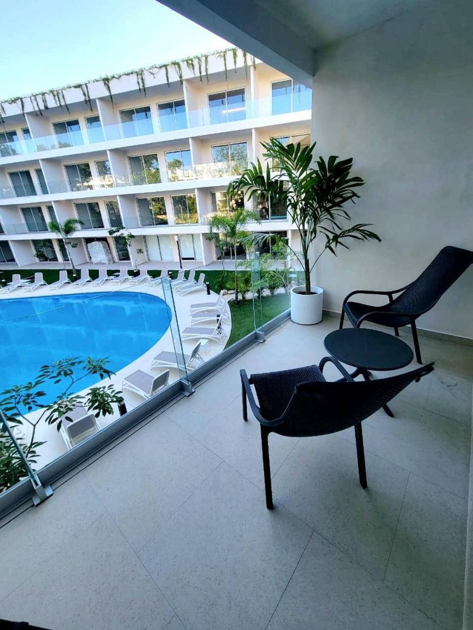 Modern Playacar With Poolside Views & Nature Apartment *