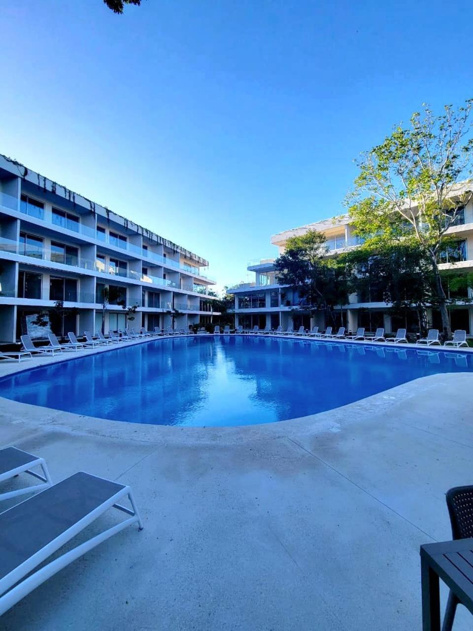 Apartment Modern Playacar With Poolside Views & Nature