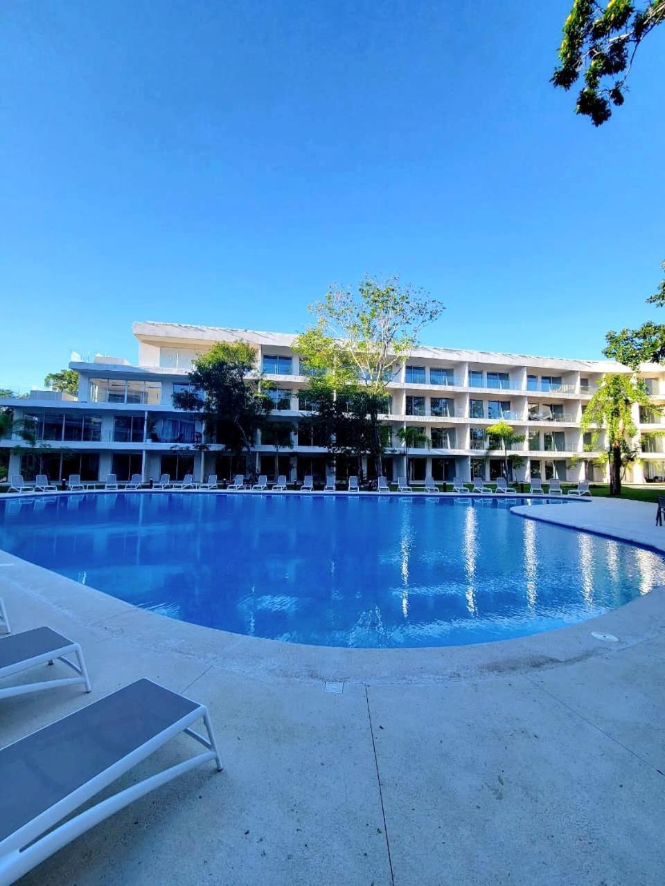 Apartment Modern Playacar With Poolside Views & Nature