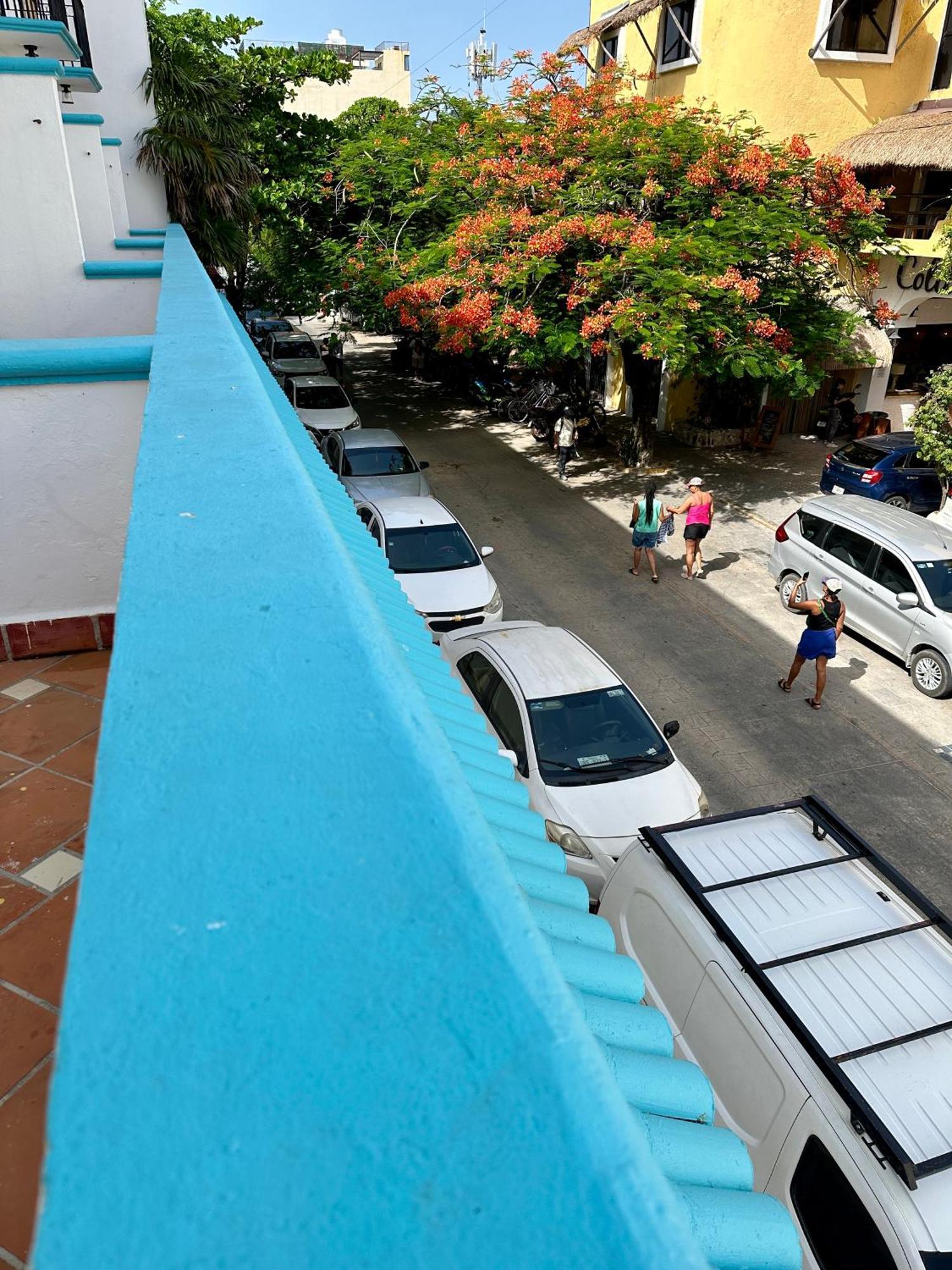 Plaza Nardos Hotel 3*
