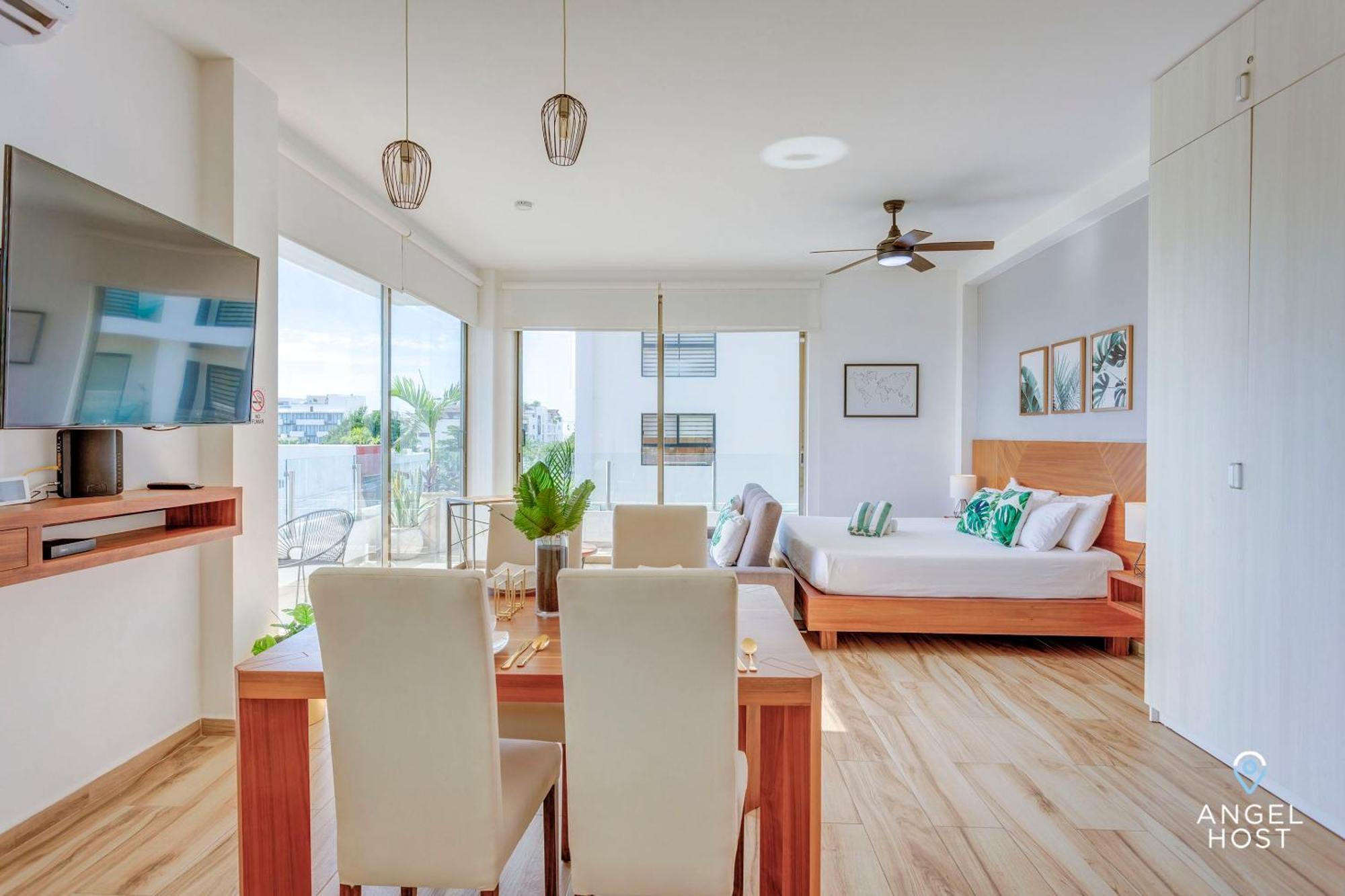 Apartment Tranquil Oceanview Rooftop Pool Gym W&d