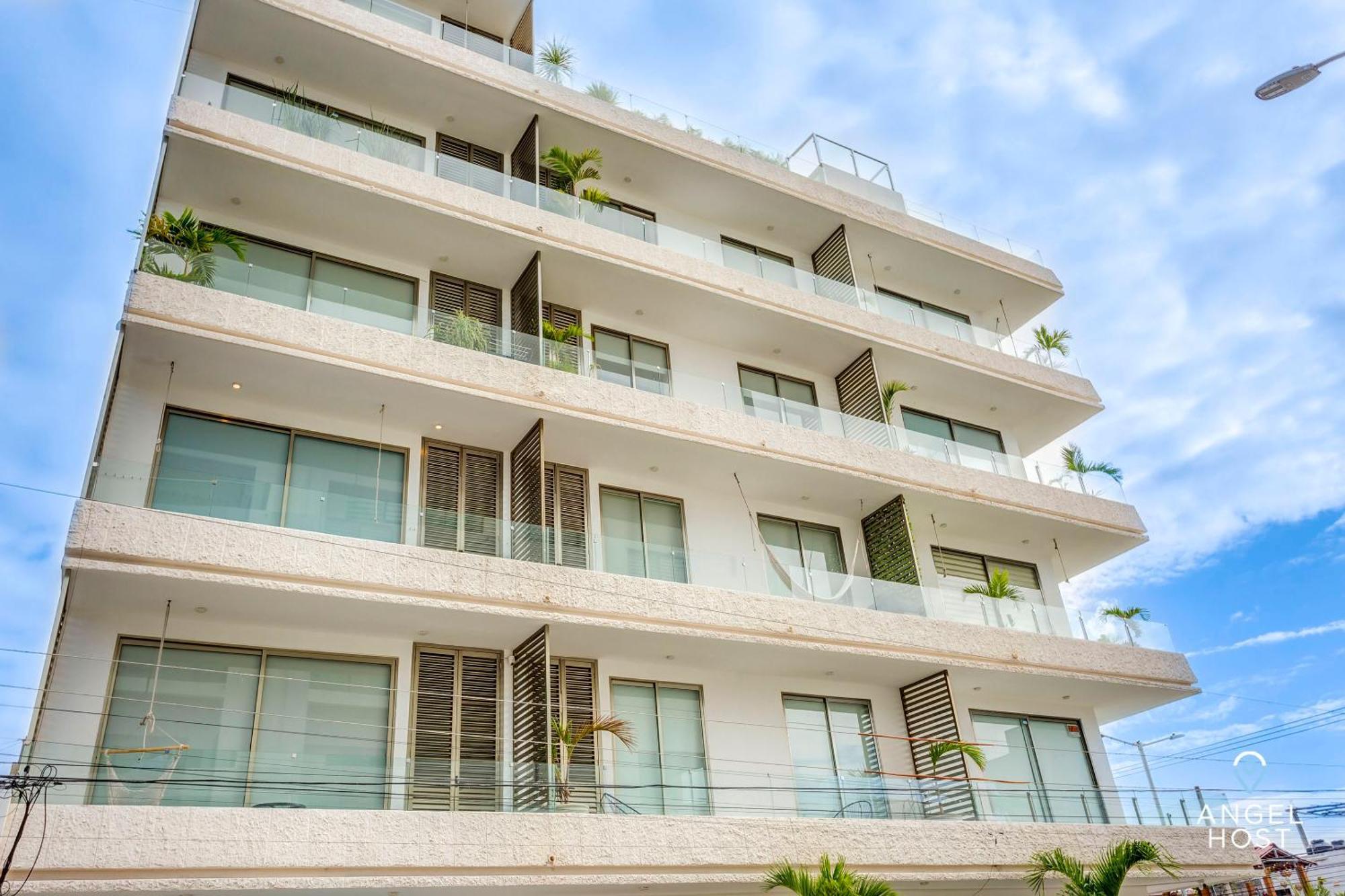 Tranquil Oceanview Rooftop Pool Gym W&d Playa del Carmen