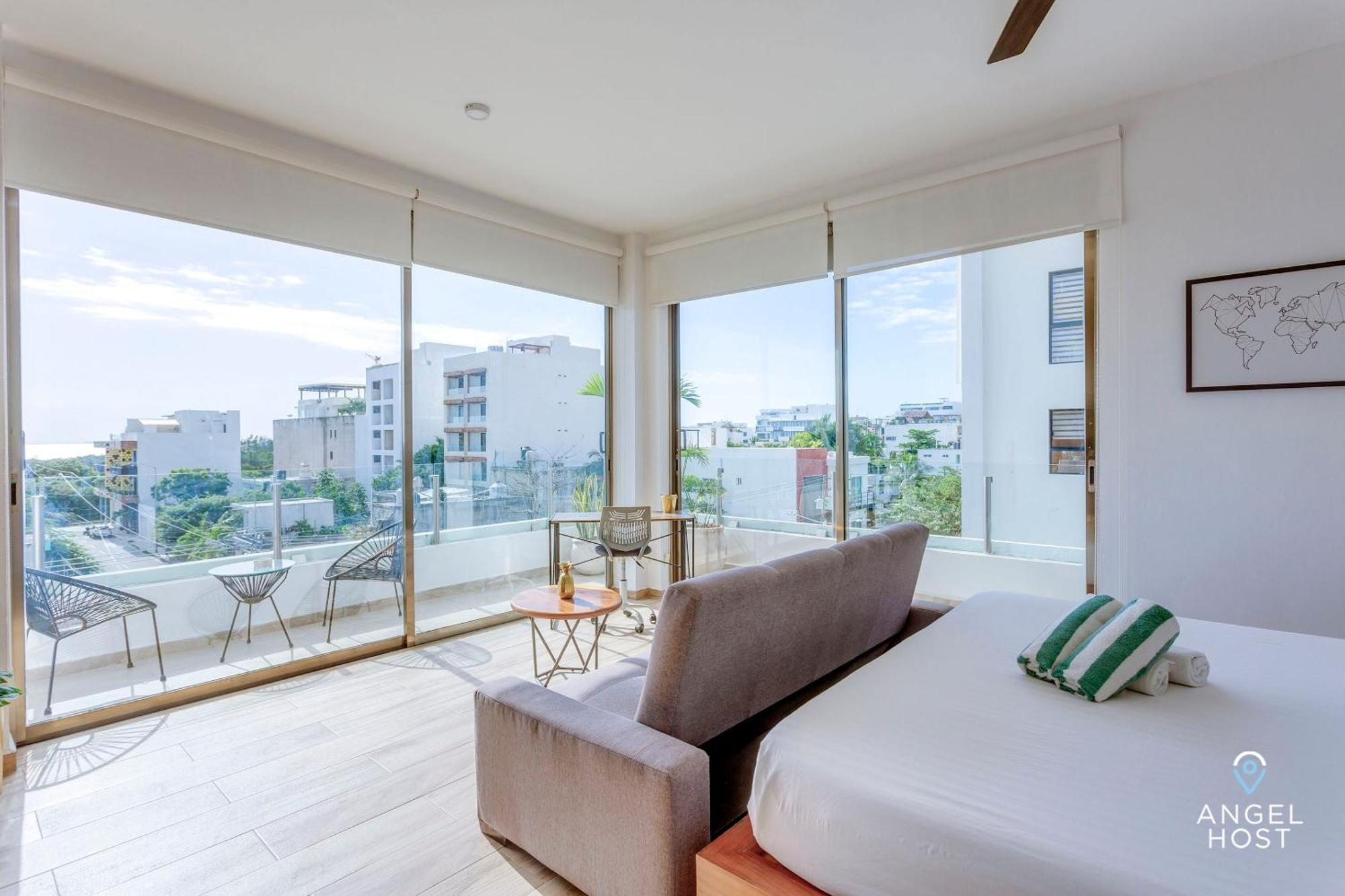 Apartment Tranquil Oceanview Rooftop Pool Gym W&d