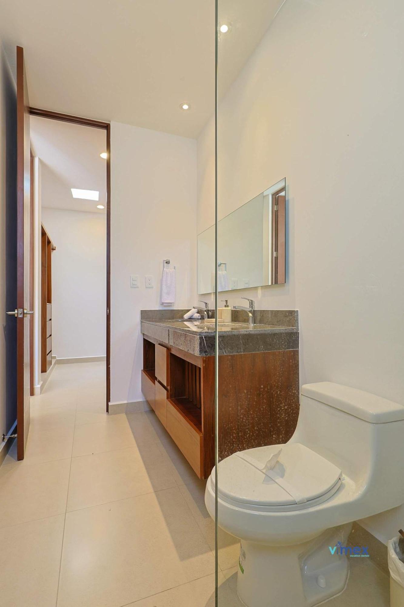 Holiday home Modern Townhouse With Private Pool And Bbq Area