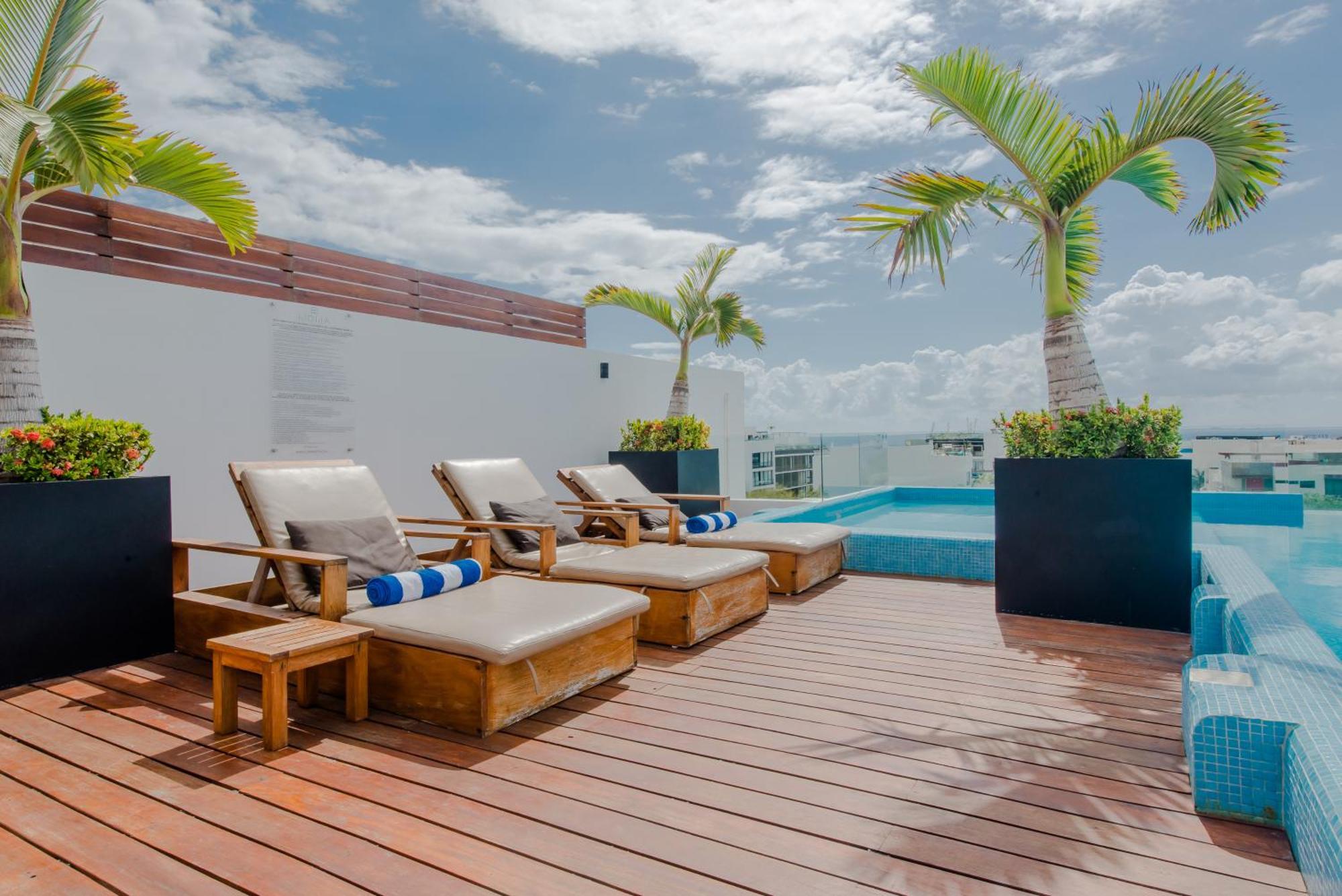 With Roof Pool Half Block To 5th Ave * Playa del Carmen