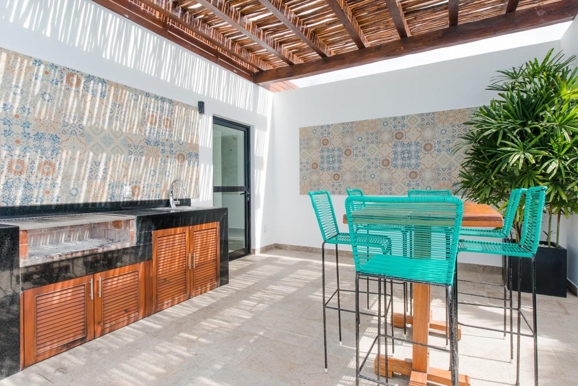 With Roof Pool Half Block To 5th Ave Playa del Carmen