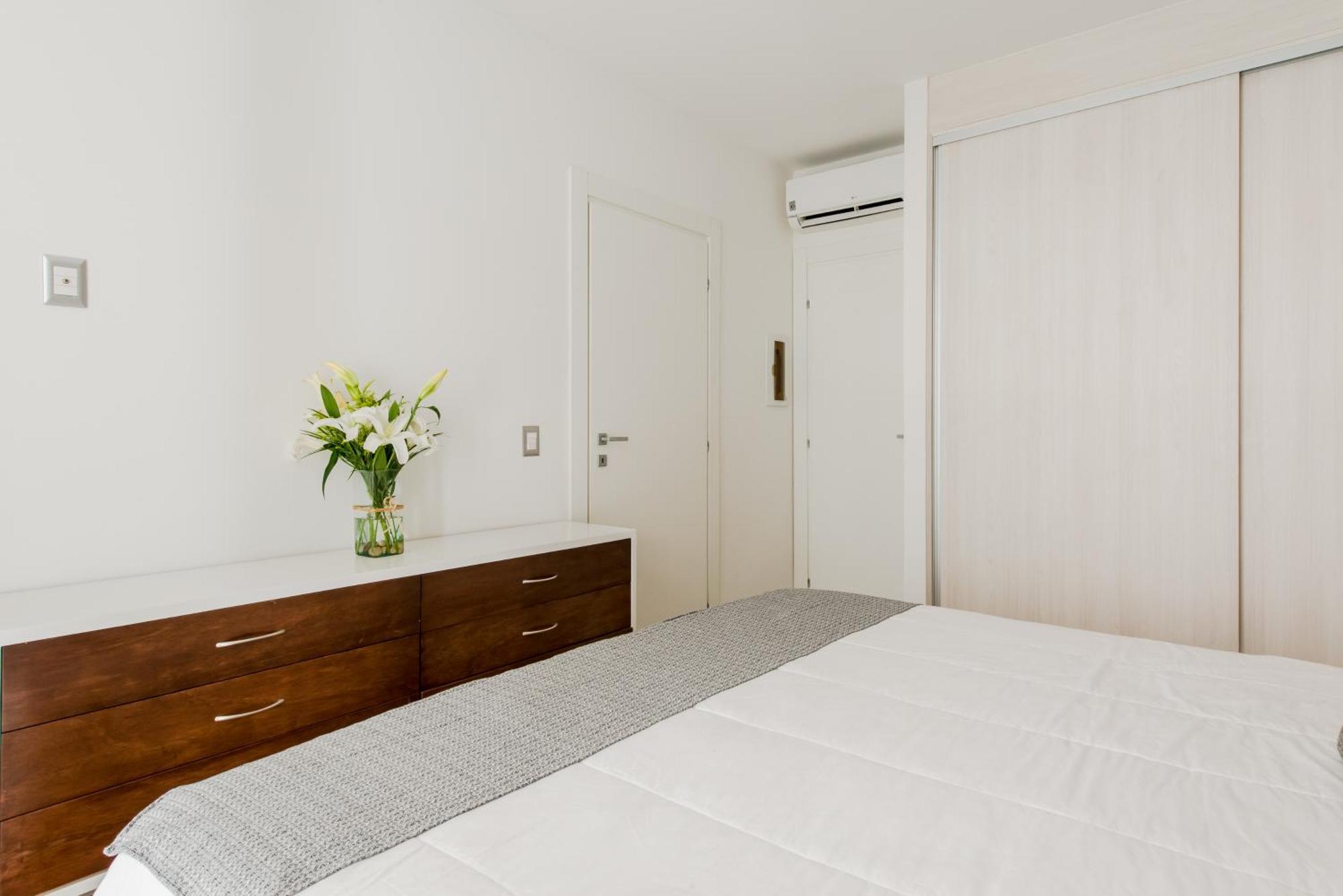 With Roof Pool Half Block To 5th Ave Сasa de vacaciones *