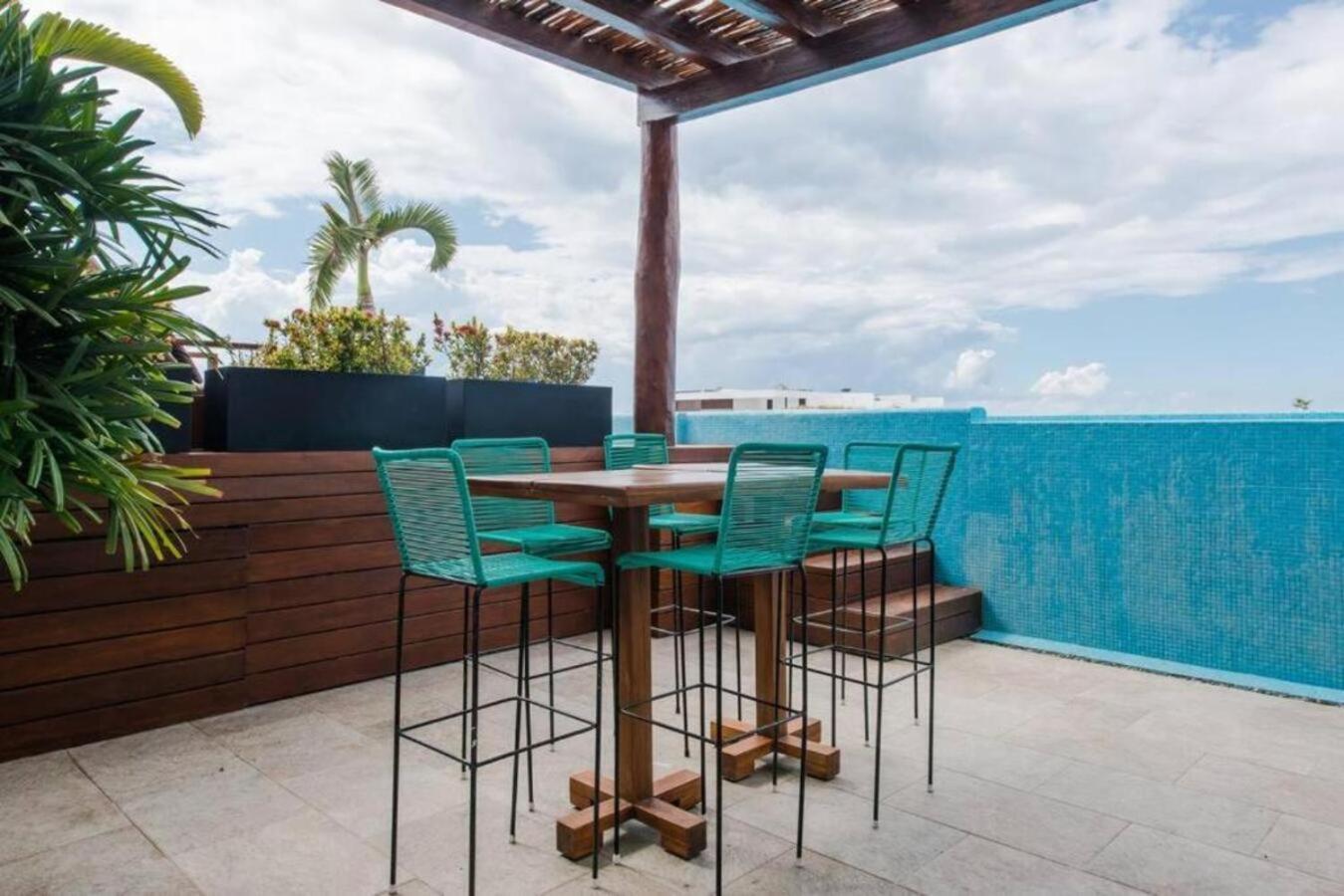 With Roof Pool Half Block To 5th Ave Сasa de vacaciones Playa del Carmen