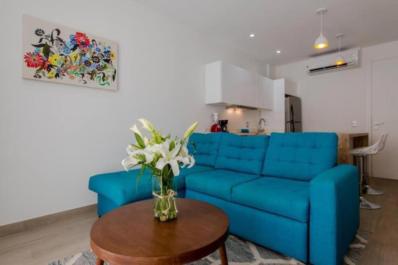 Сasa de vacaciones With Roof Pool Half Block To 5th Ave Playa del Carmen
