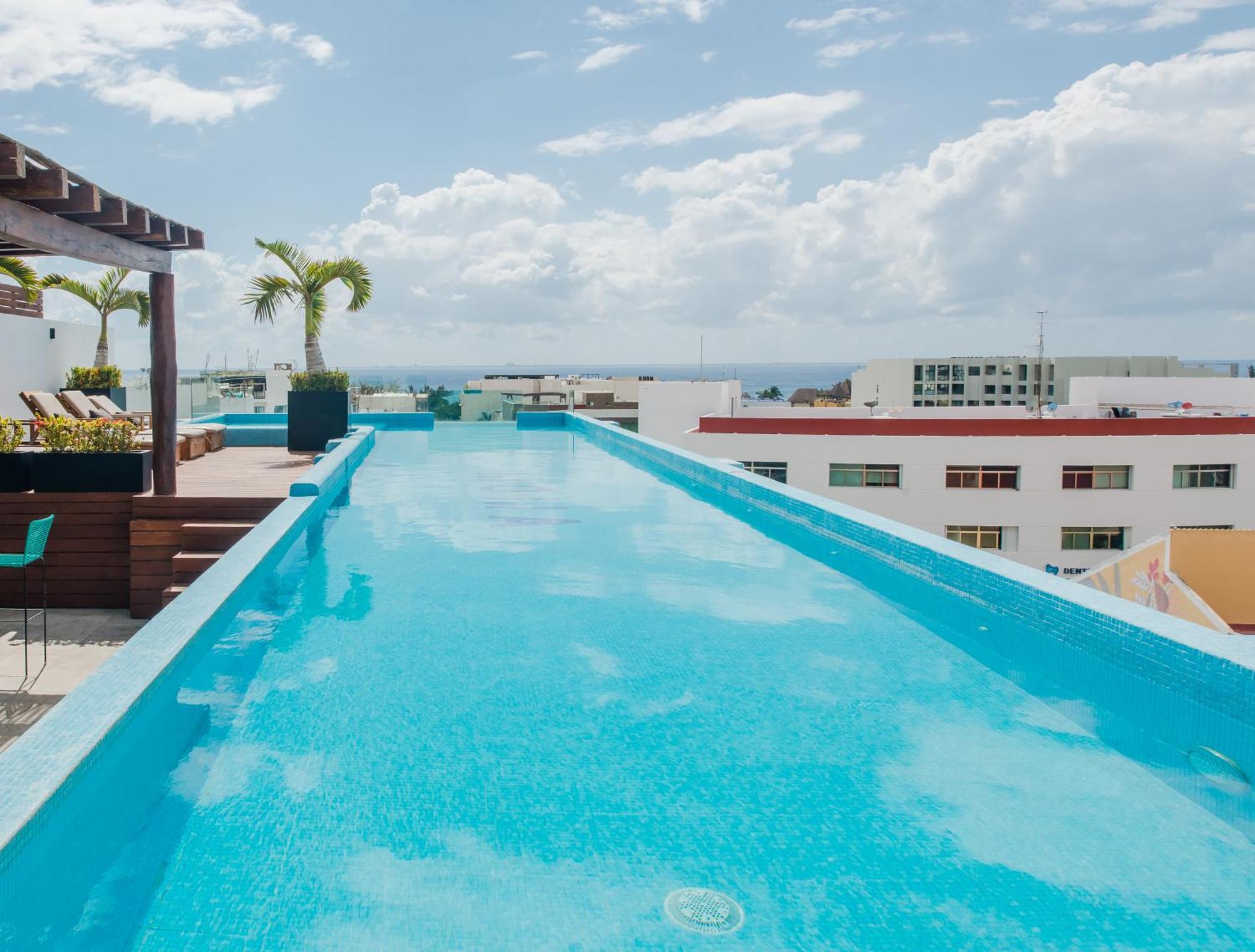 With Roof Pool Half Block To 5th Ave *
