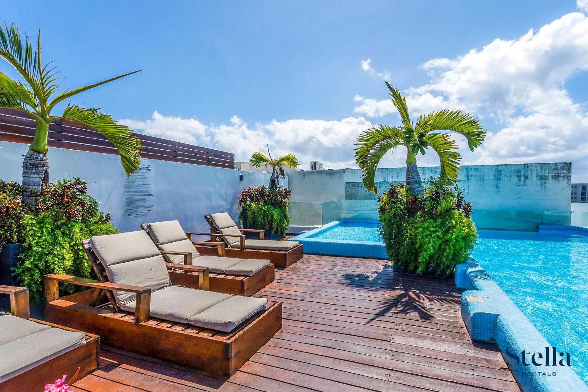Сasa de vacaciones With Roof Pool Half Block To 5th Ave *