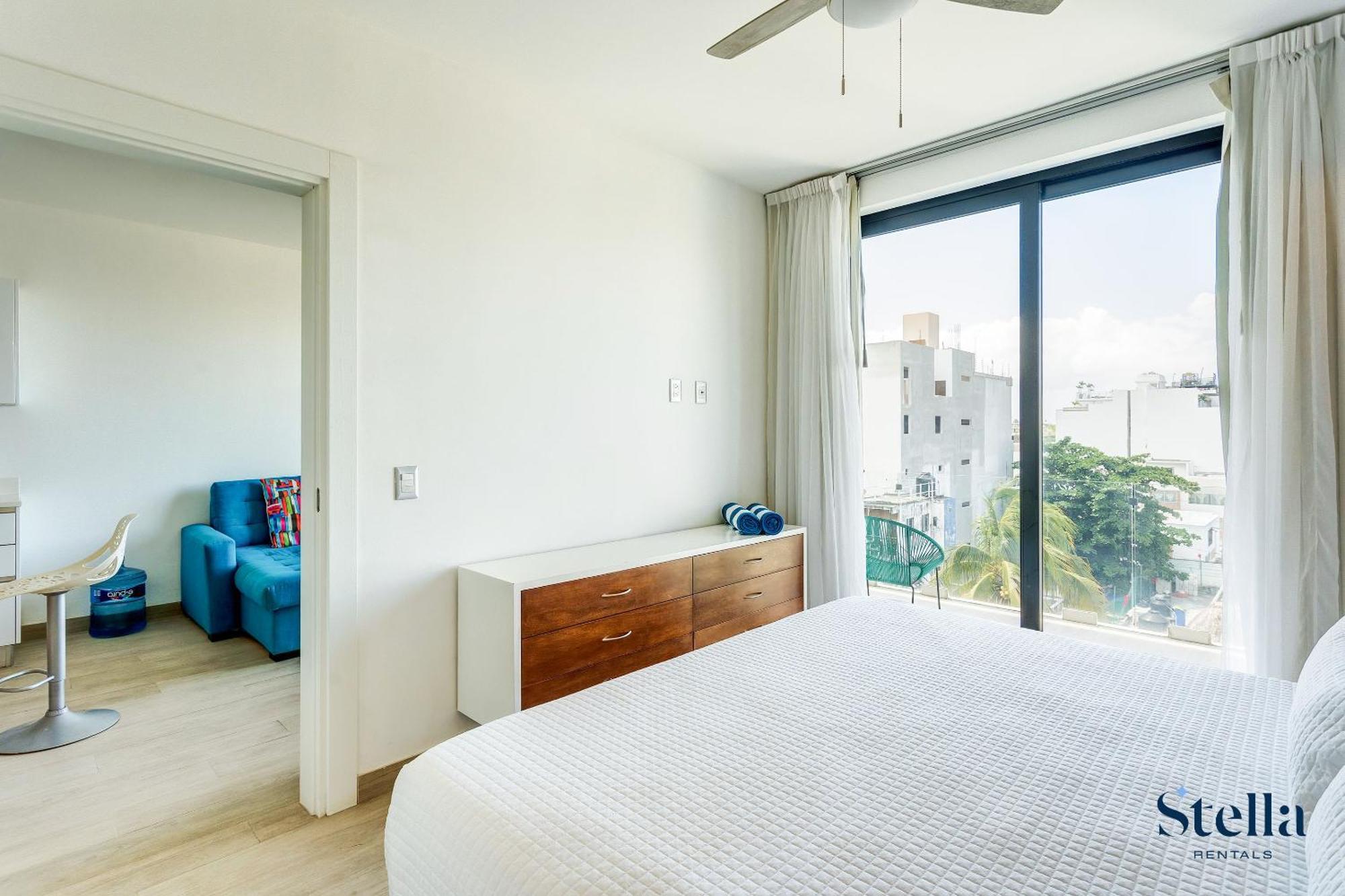 Сasa de vacaciones With Roof Pool Half Block To 5th Ave Playa del Carmen